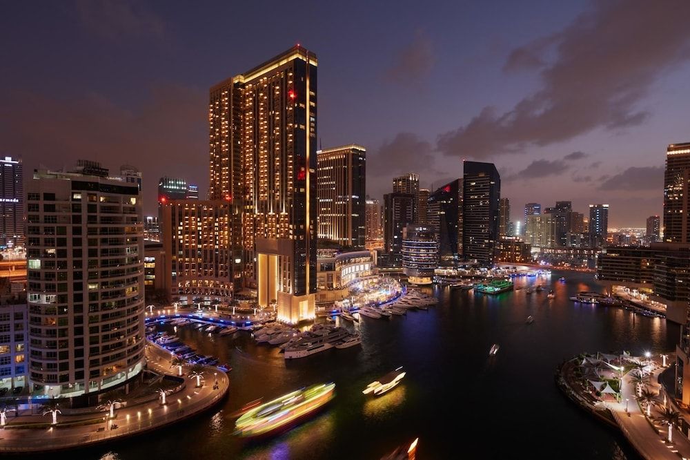 Fantastay Continental Towers Apartment, 2 Bedrooms, Marina View 11