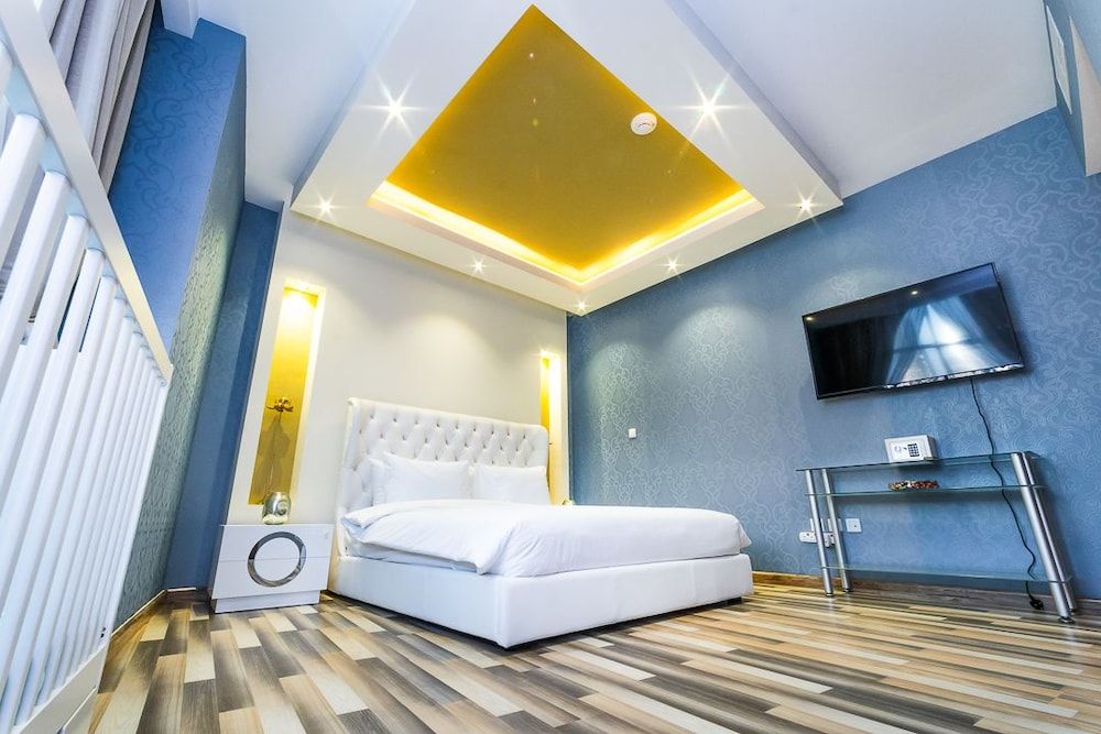 undefined City Nights - 2B Burj Al Nujoom Tower 7