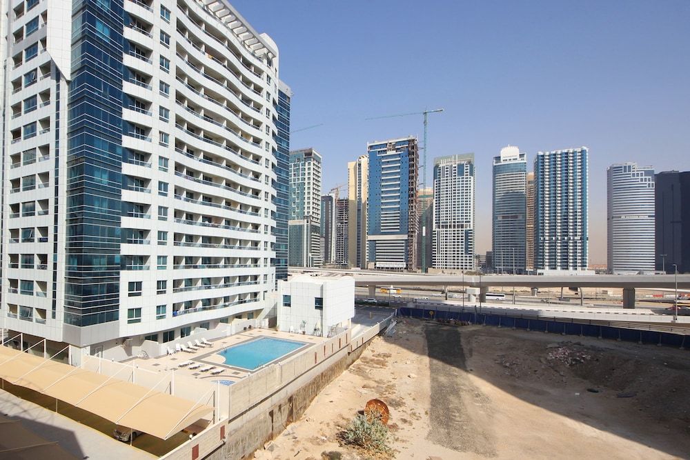 Signature Holiday Homes- Marina Studio Apartment 2