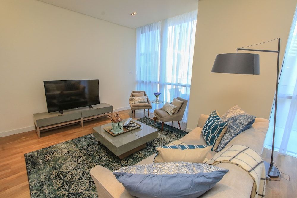 Driven Holiday Homes - City Walk 22 DHH - High Floor 2 Beds Close To Mazaya Centre City Walk B22 16