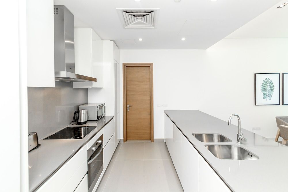 undefined Driven Holiday Homes - City Walk 22 10