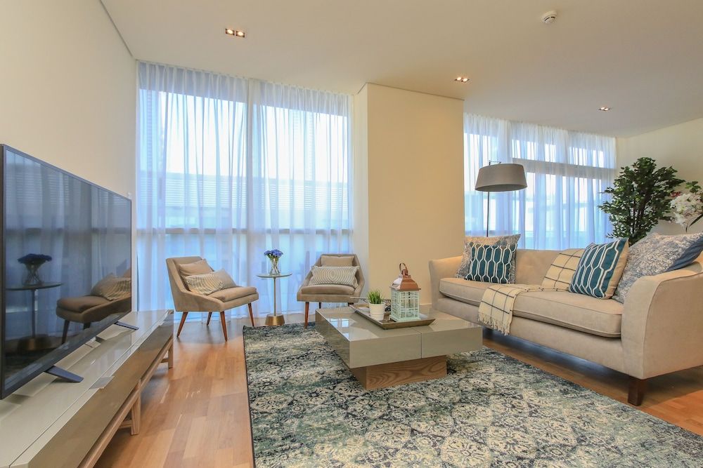 undefined Driven Holiday Homes - City Walk 22 2