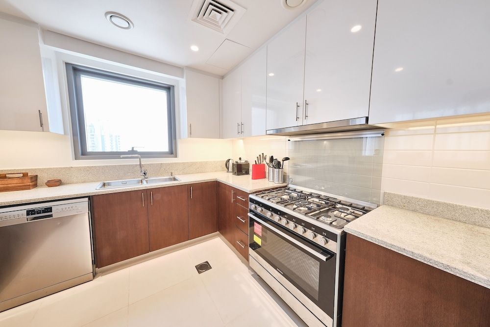 undefined Fantastay Blvd Crescent 7