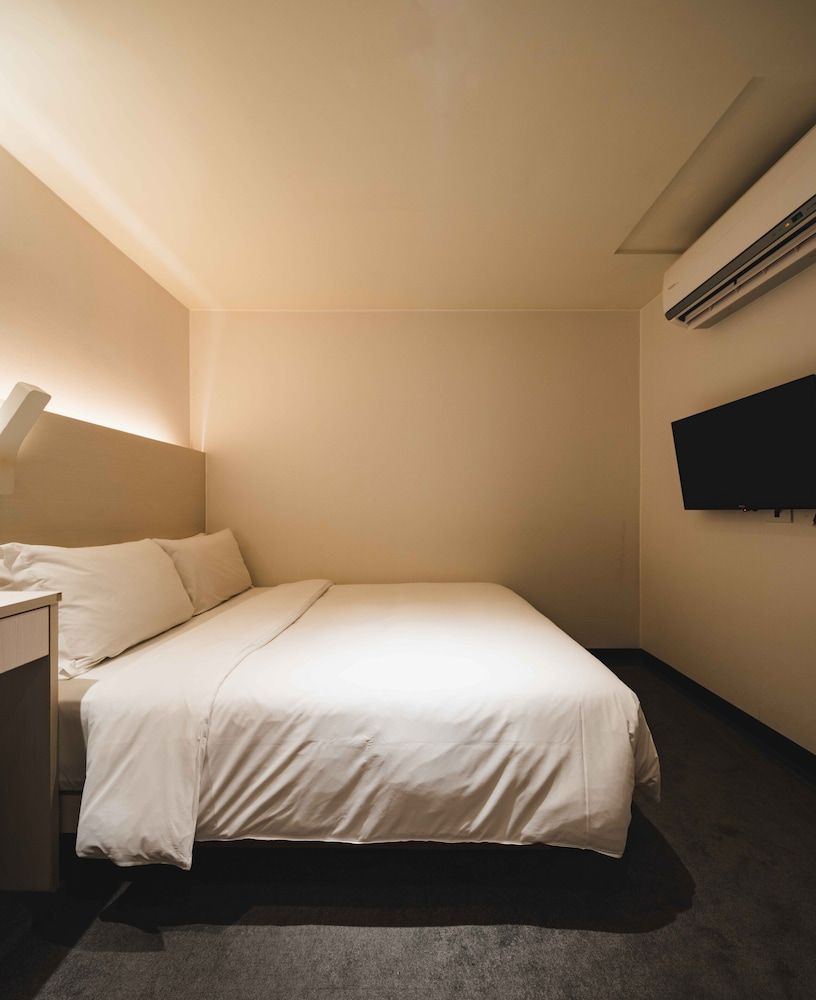 Swiio Hotel Ximending Standard Double Room 2