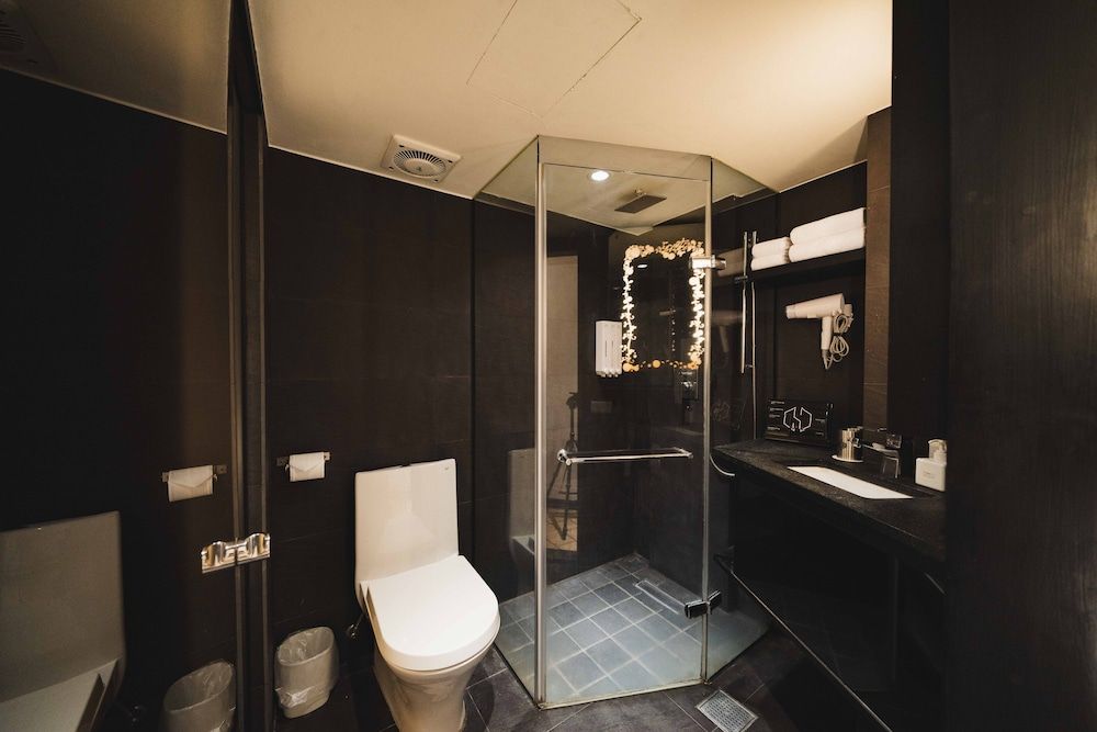 Swiio Hotel Ximending Standard Double Room 4