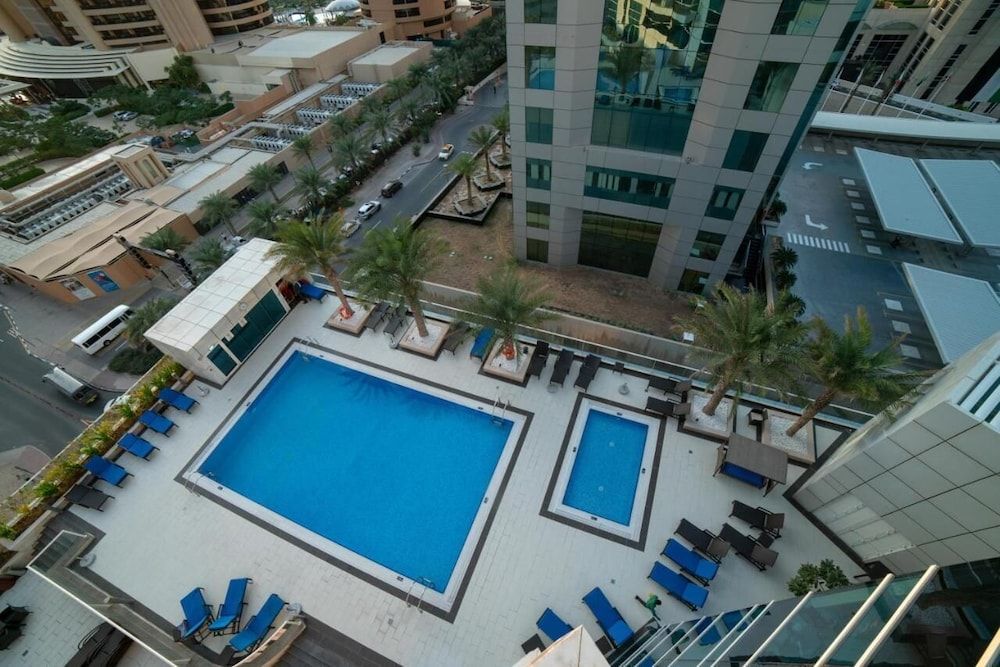 undefined Nasma Luxury Stays - Botanica Tower 4