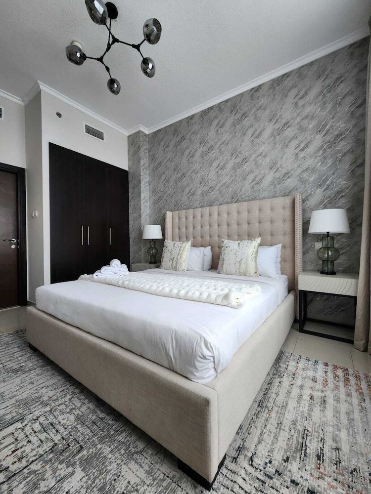 undefined Nasma Luxury Stays - Botanica Tower 6