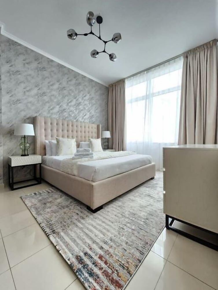 undefined Nasma Luxury Stays - Botanica Tower 7