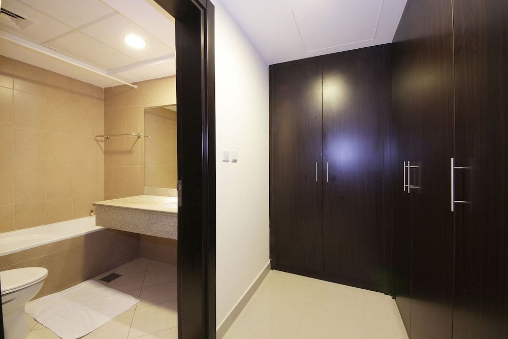 Signature Holiday Home - Red Residence Apartment 13