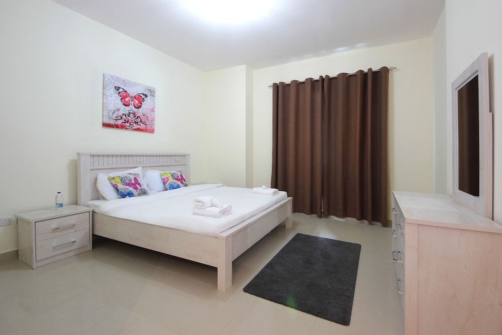 undefined Signature Holiday Home - Red Residence 6