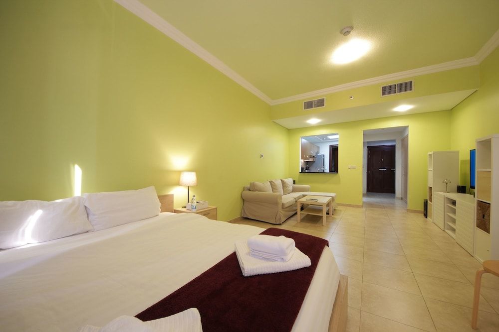 undefined Signature Holiday Home - Venetian 5