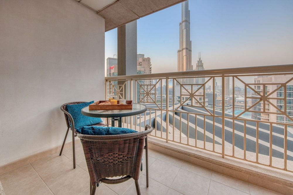 BellaVista Apartment - 29 Boulevard Glamorous 2 Bedroom Apartment (Burj Khalifa View) 10