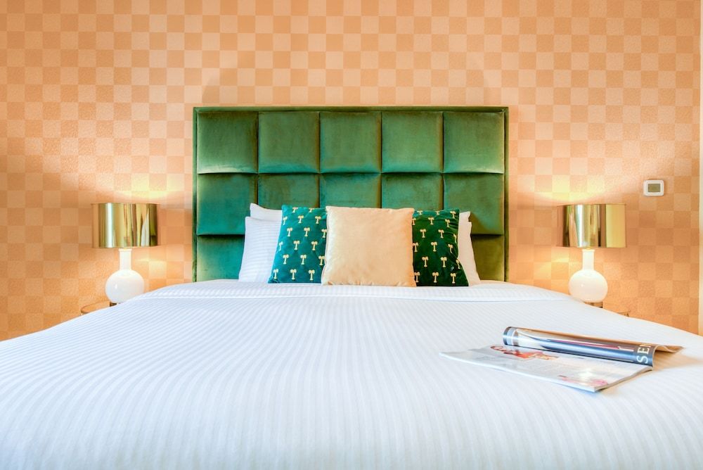 BellaVista Apartment - 29 Boulevard Glamorous 2 Bedroom Apartment (Burj Khalifa View) 9