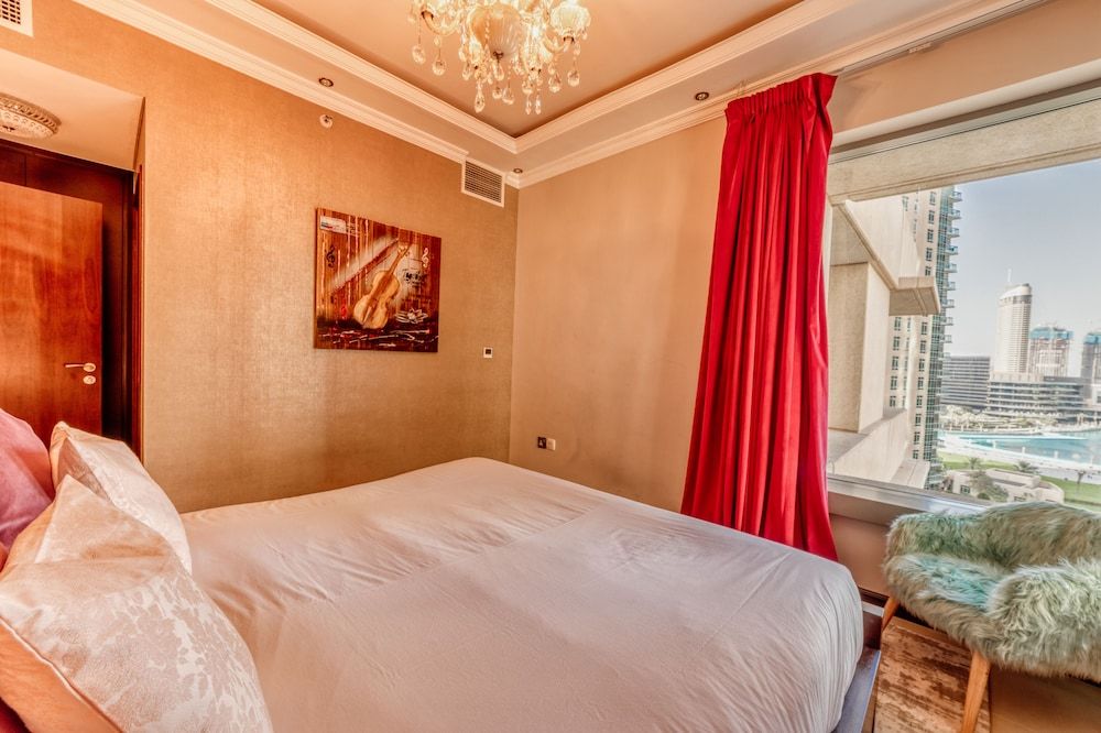 BellaVista Apartment - 29 Boulevard Classic Arabian 2BR Apartment (Fountain Views) 3