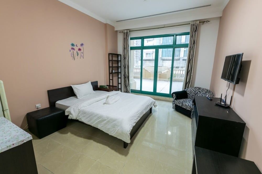 Marina Crown Tower Exclusive Double Room Single Use, Women only, City View 2