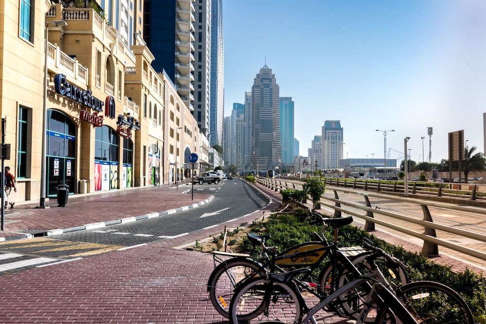 undefined Marina Crown Tower 8