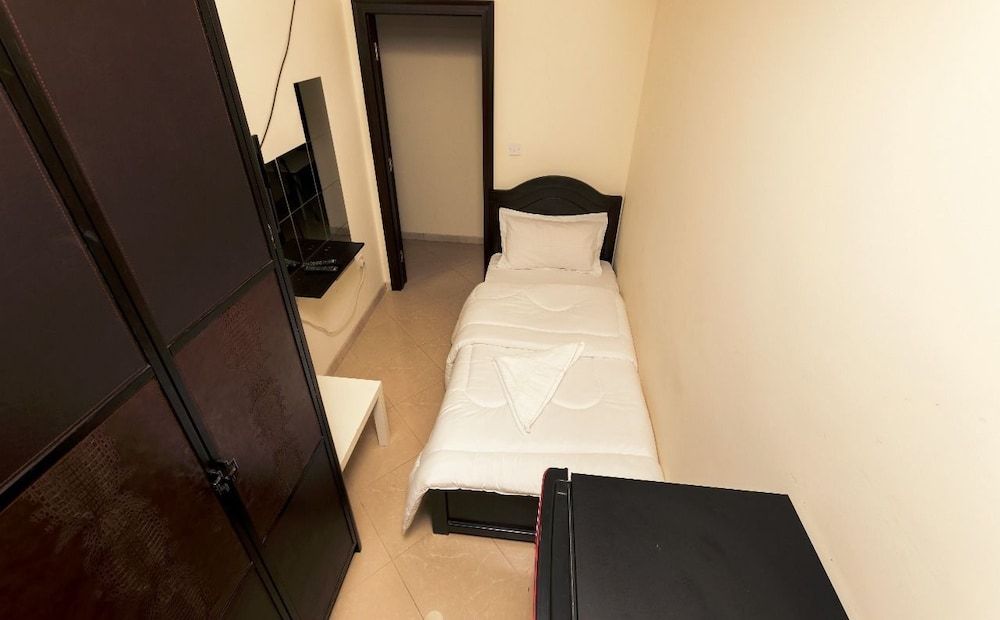 undefined Marina Crown Tower 2