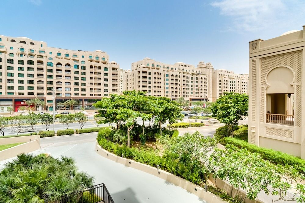 Fairmont North Luxury 2 BR Apt Palm Family Apartment, City View 28
