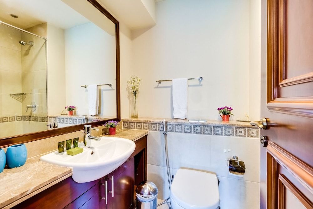 Fairmont North Luxury 2 BR Apt Palm Family Apartment, City View 33