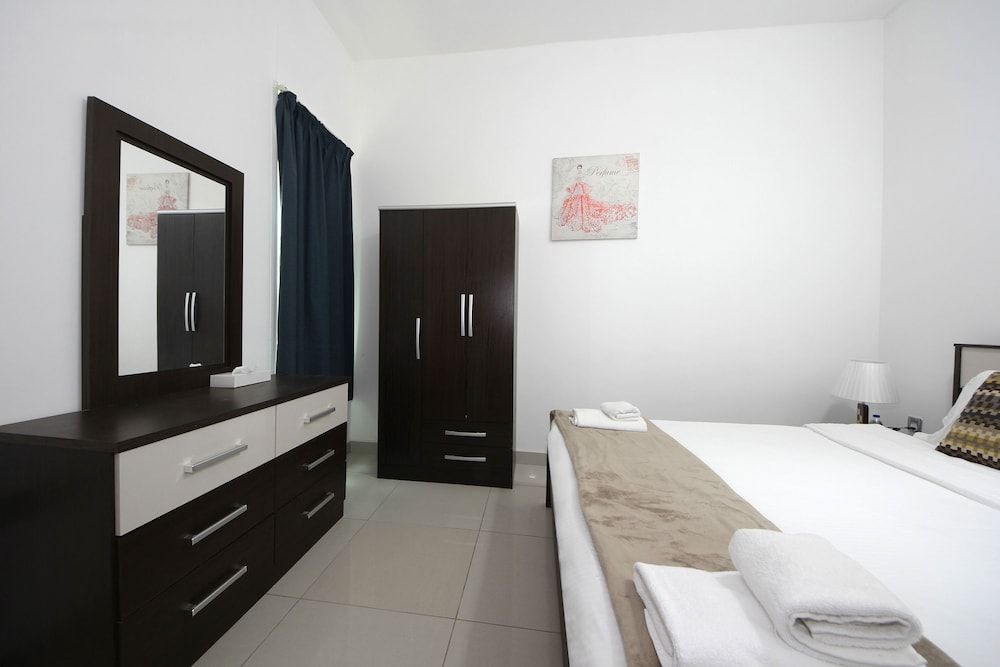 undefined Signature Holiday Home - Marina Pinnacle 9