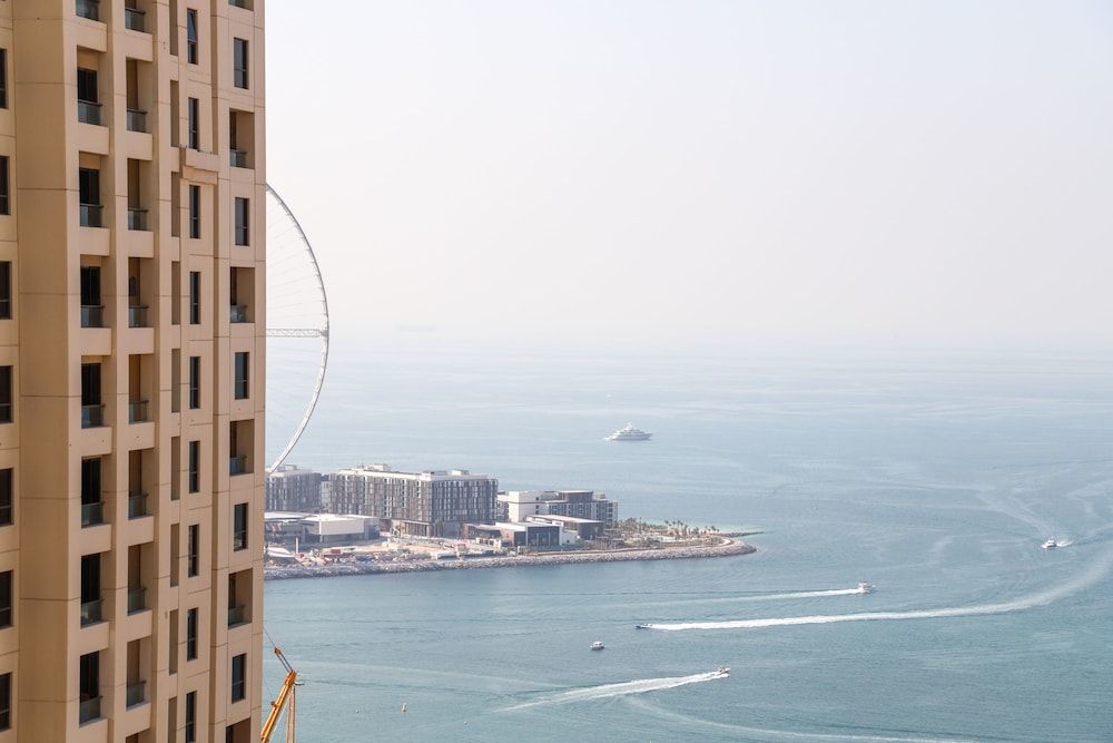 undefined Pelicanstay at JBR walk - Oceanfront 3