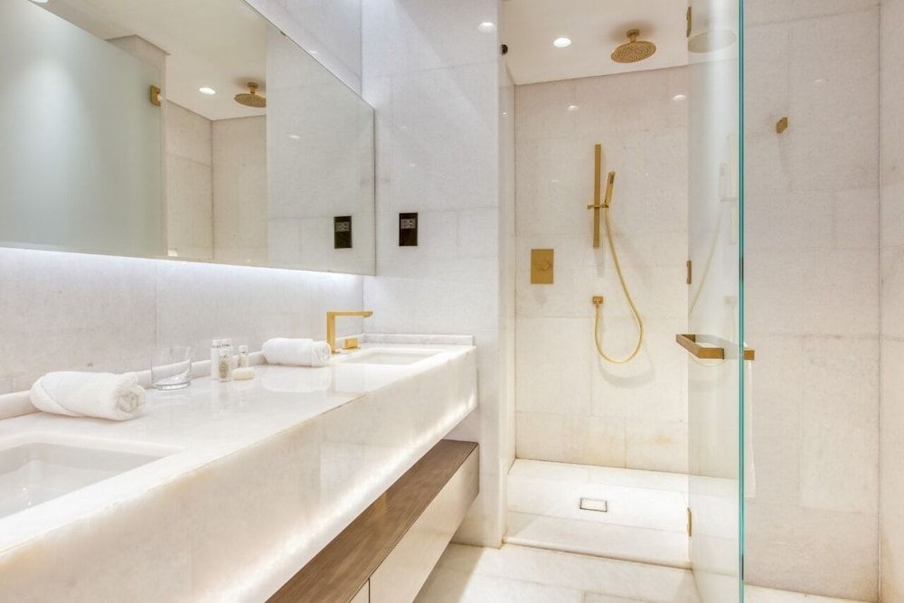 Platinium Holiday Home at Five Residences Palm Jumeirah Dubai