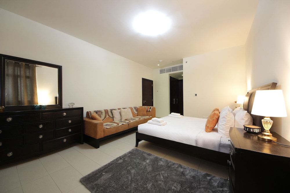 Signature Holiday Home-Masakin Al Furjan Apartment 2