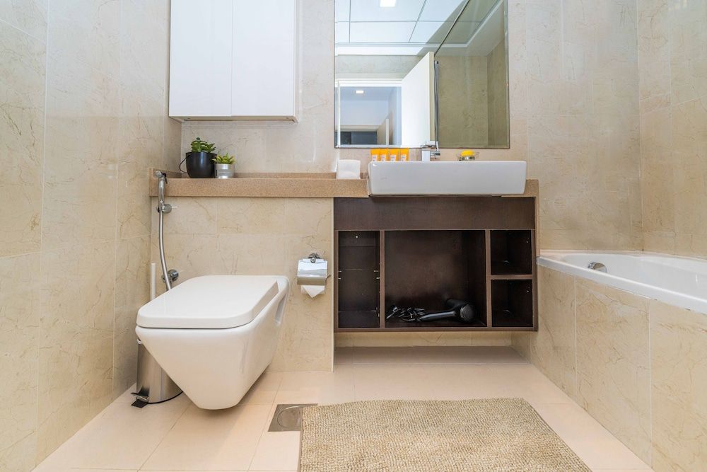 undefined FantaStay Botanica Towers 8