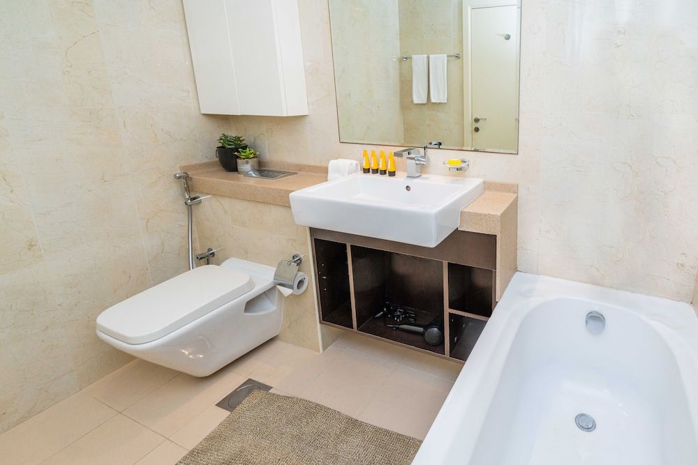 undefined FantaStay Botanica Towers 9