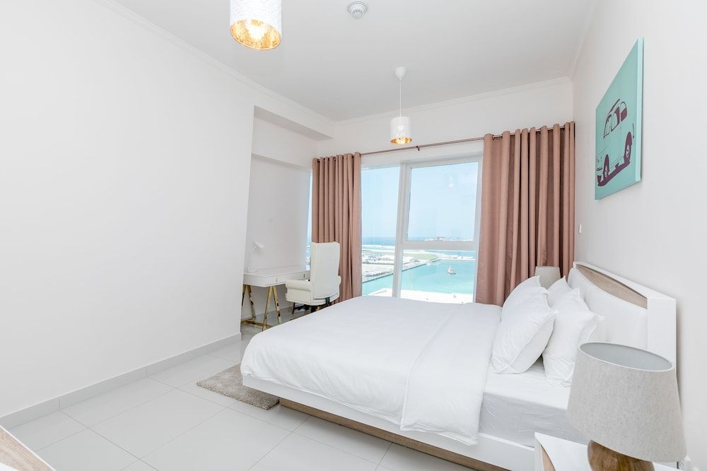 DHH - Damac Heights Apartment, 2 Bedrooms 6