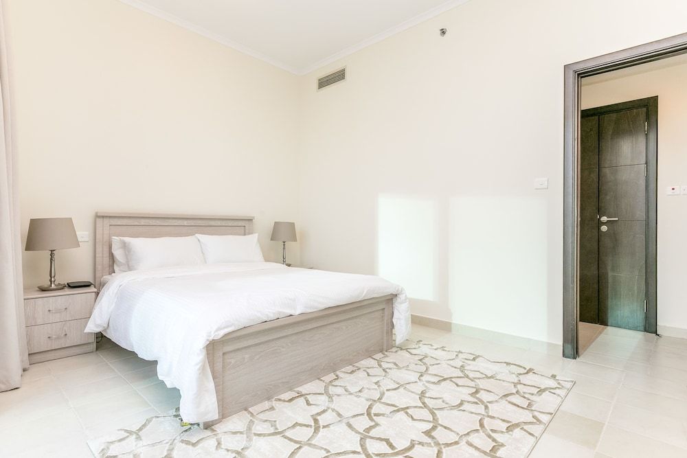 undefined Driven Holiday Homes - Torch Tower