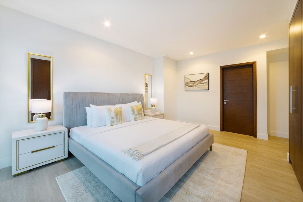 undefined Maison Privee - Spectacular Duplex Apt w/ Canal views 7