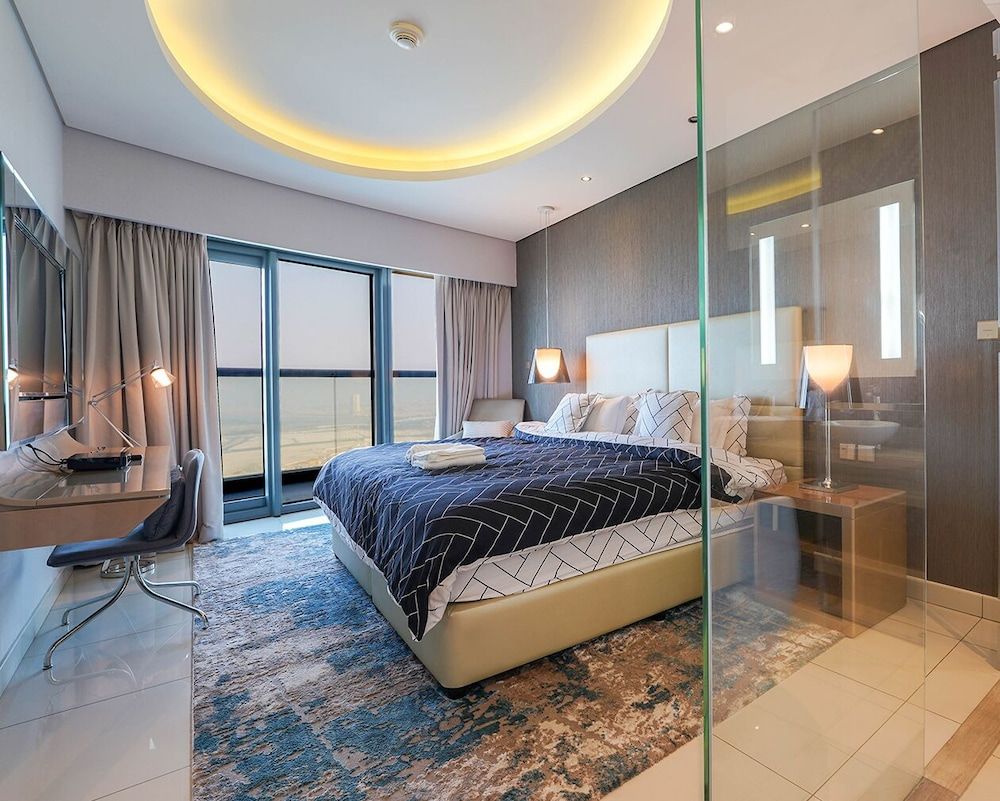 Paramount Standard Apartment, 3 Bedrooms, Pool Access 6