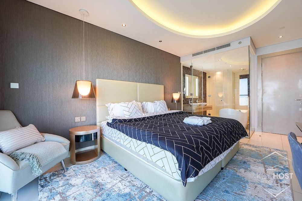 Paramount Standard Apartment, 3 Bedrooms, Pool Access 3