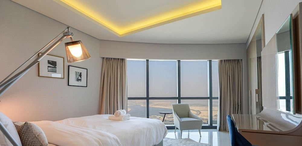 Paramount Standard Apartment, 3 Bedrooms, Pool Access 4