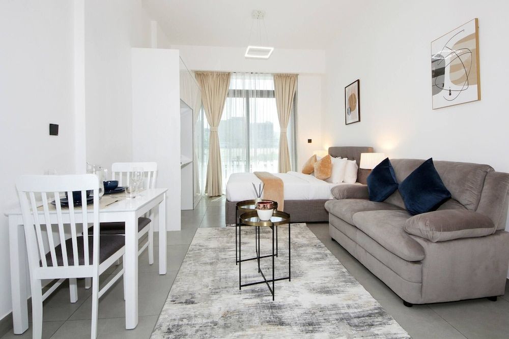 undefined Amazing Studio Thirteen 10