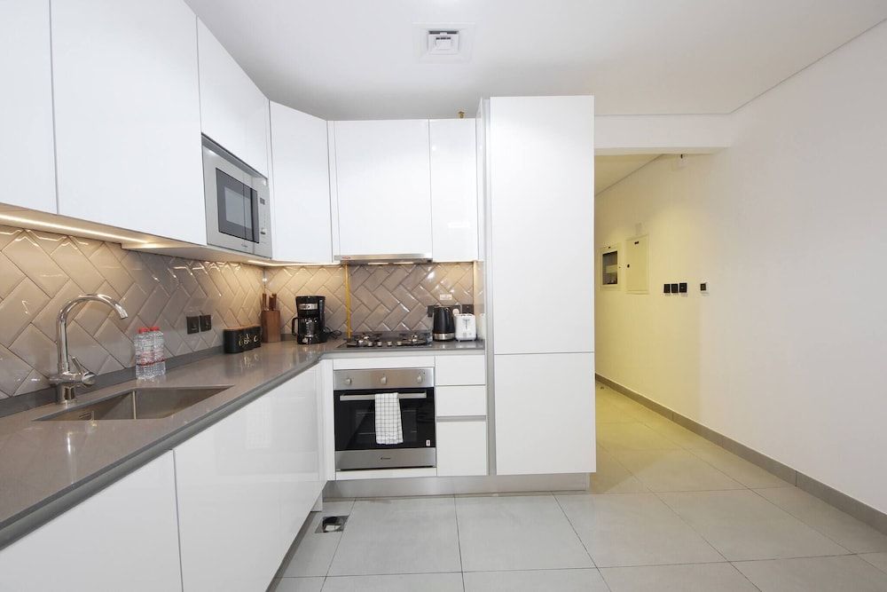 Amazing Jvc Studio Three Studio, Multiple Bedrooms, Balcony 25