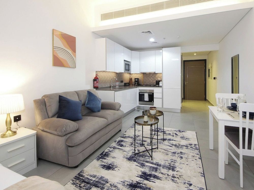 Amazing Jvc Studio Three Studio, Multiple Bedrooms, Balcony 9