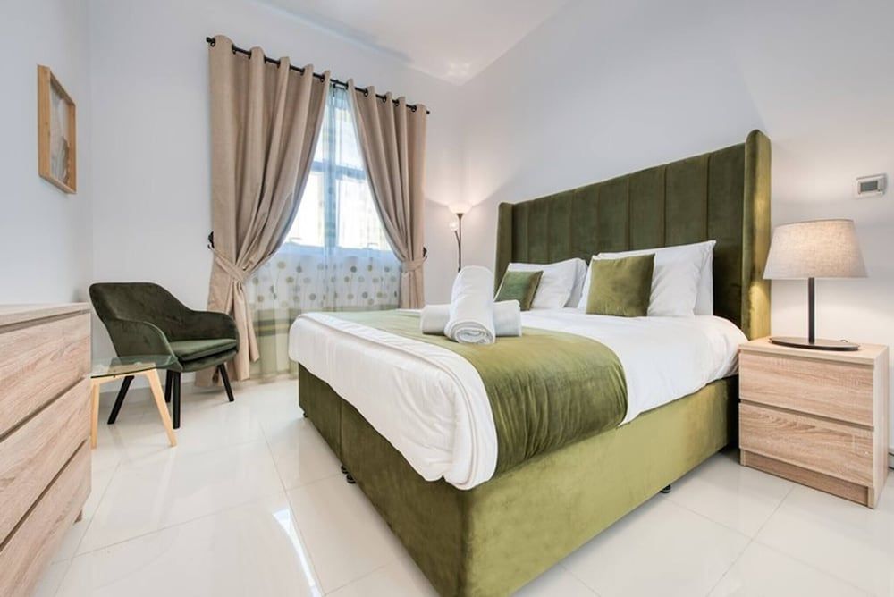 undefined Dezire Beautiful Spacious Brand New With Balcony 5