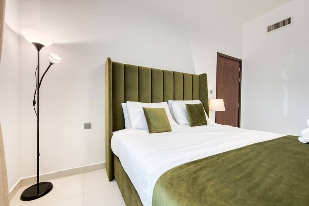 undefined Dezire Beautiful Spacious Brand New With Balcony 7