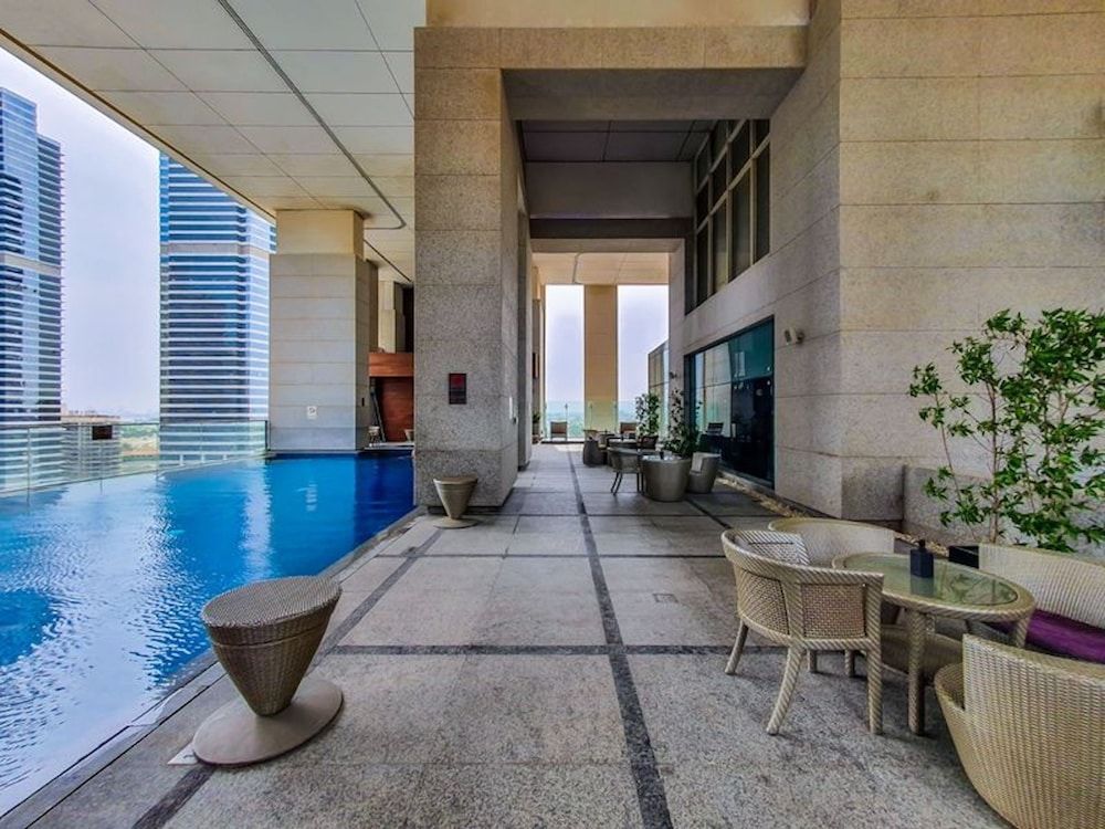 undefined Jlt Bonnington Tower 1 Br Apartment Lake View 4