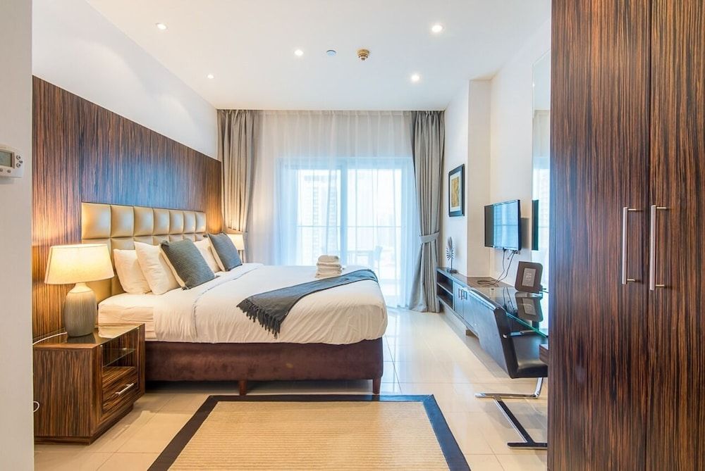 undefined Jlt Bonnington Tower 1 Br Apartment Lake View 7