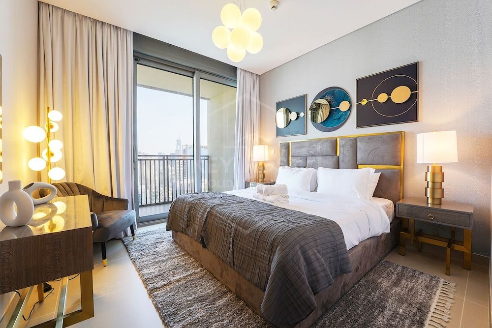 undefined 52|42 Tower 7