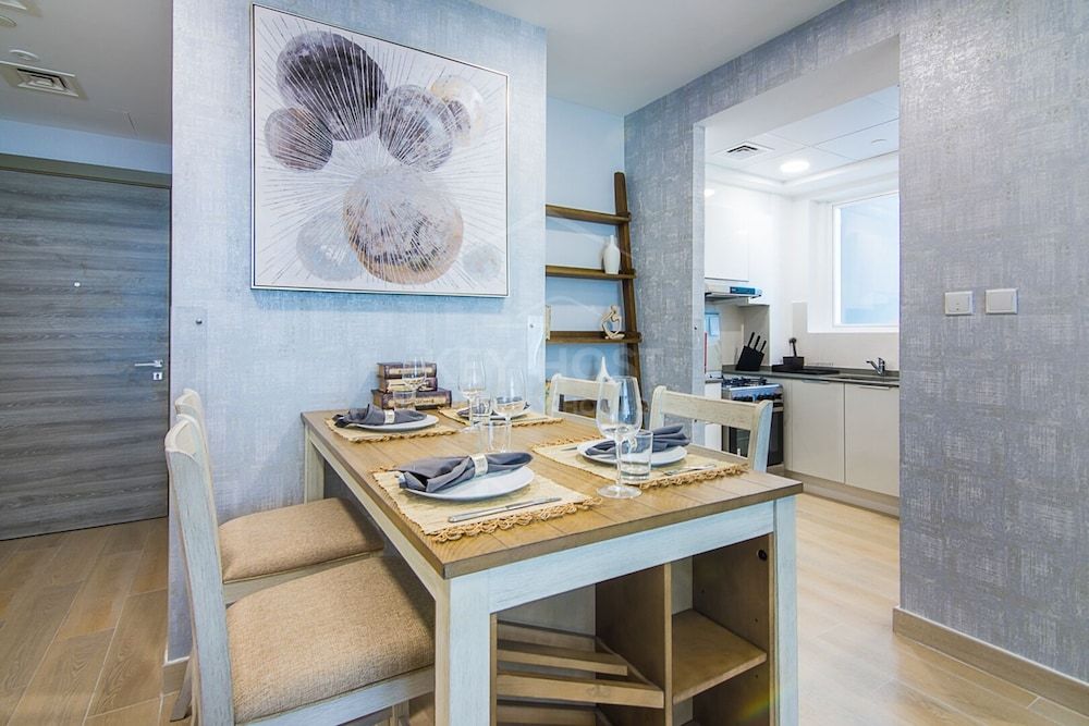 undefined Bloom Tower 8