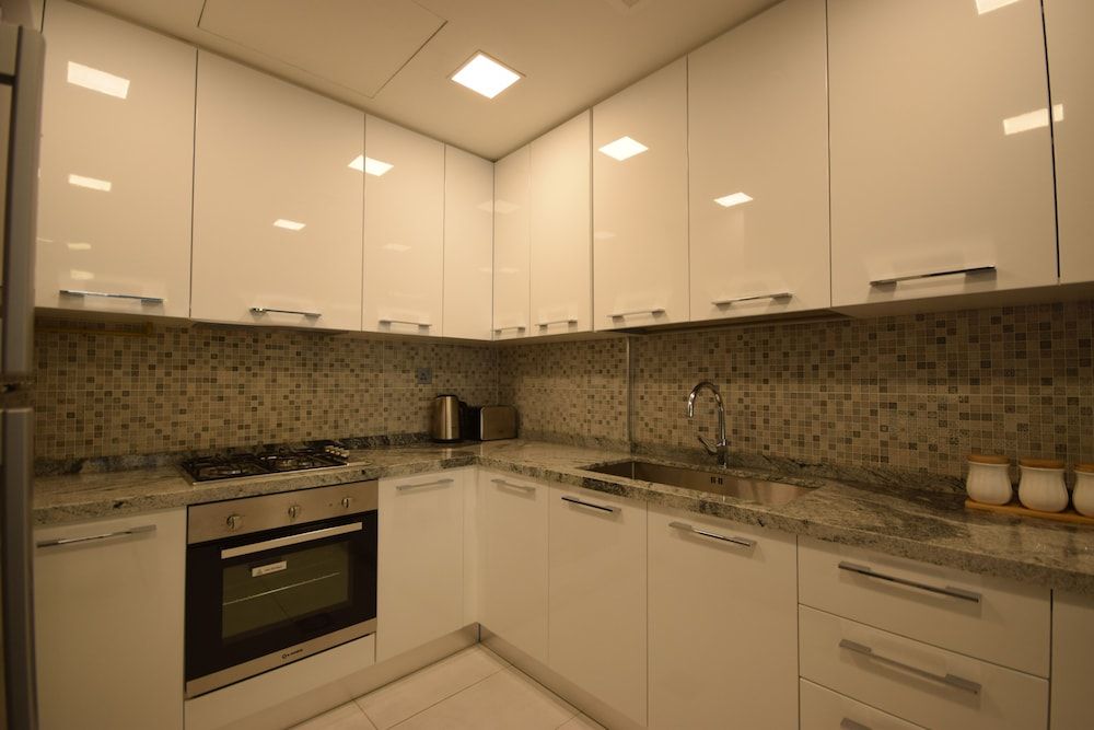 undefined Regent Court 114 8