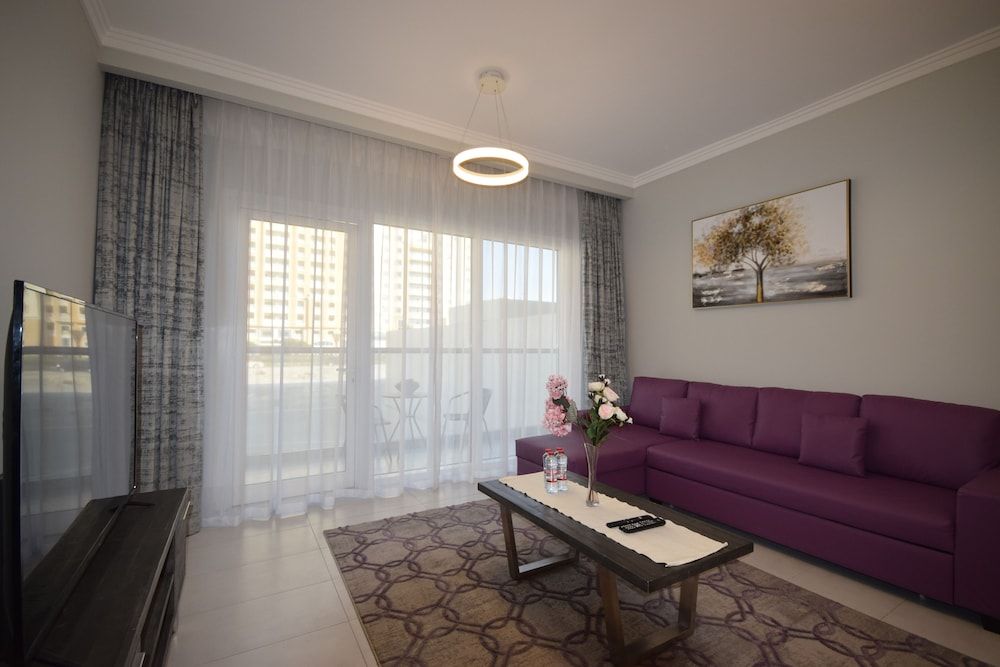 undefined Regent Court 114 10