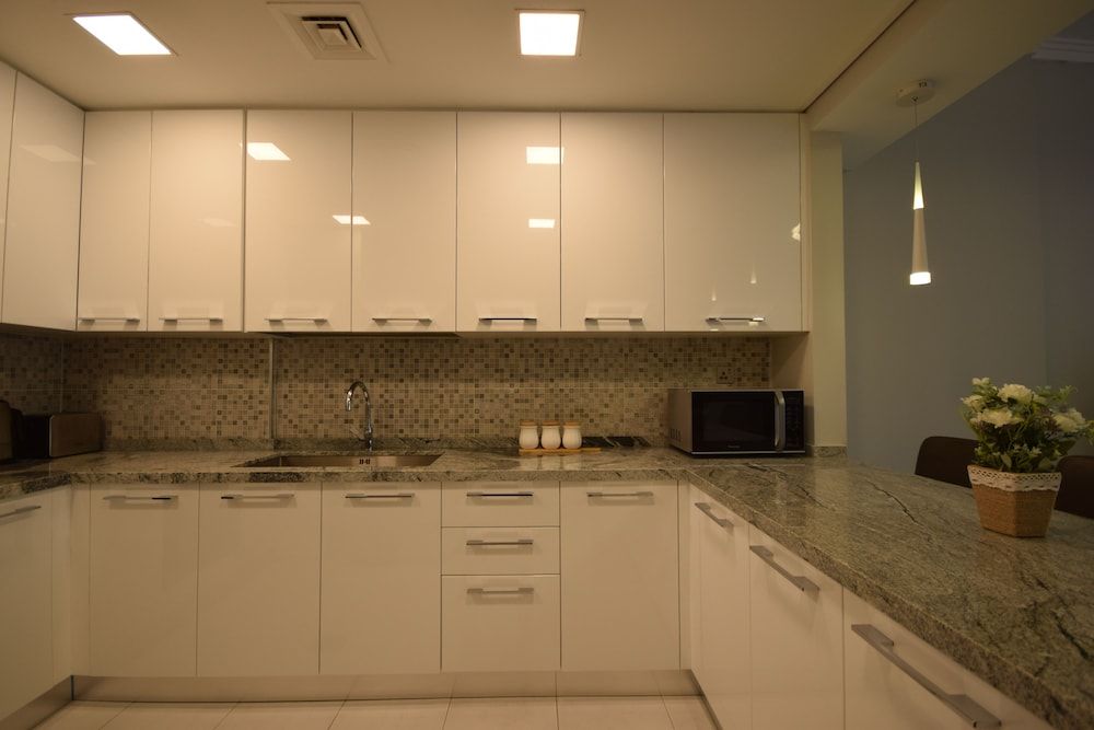 undefined Regent Court 114 9