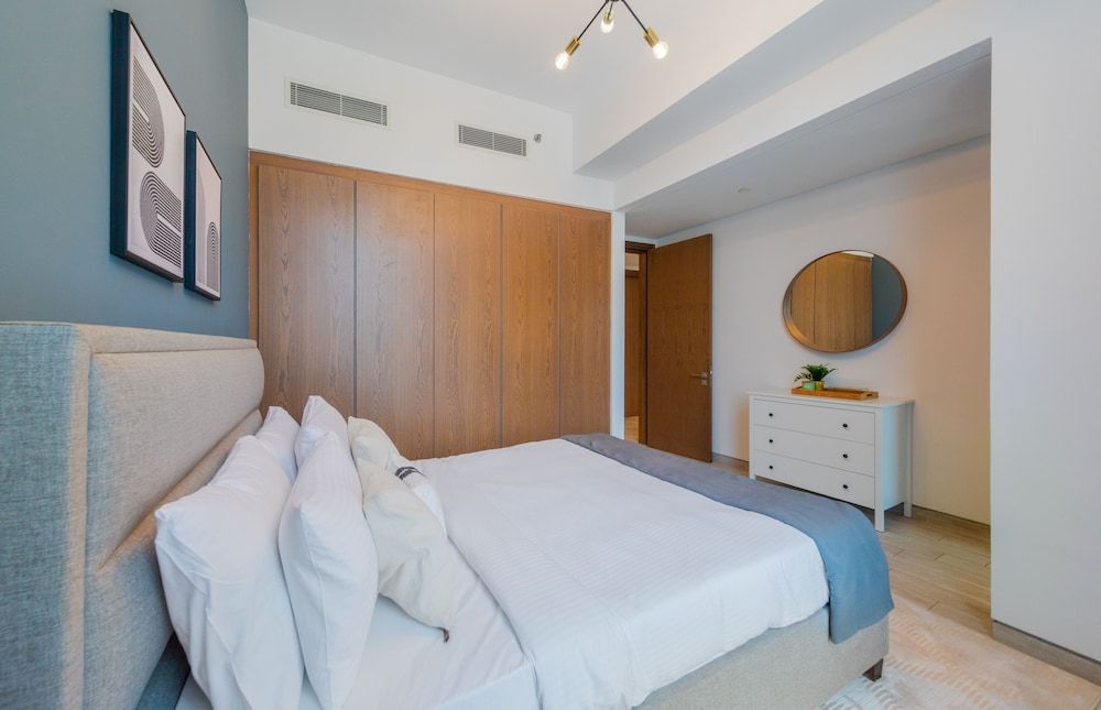 EDEN'S Homes & Villas - Millennium Atria Residences Premium Apartment, 3 Bedrooms, Non Smoking, City View 3