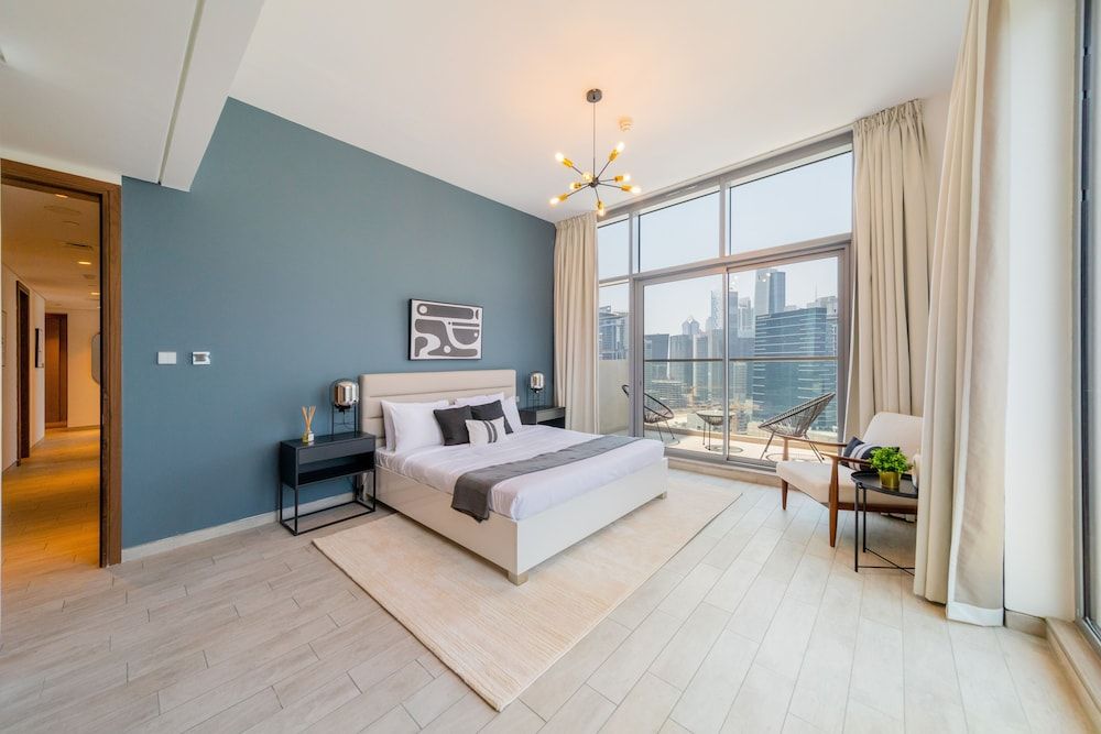 EDEN'S Homes & Villas - Millennium Atria Residences Premium Apartment, 3 Bedrooms, Non Smoking, City View