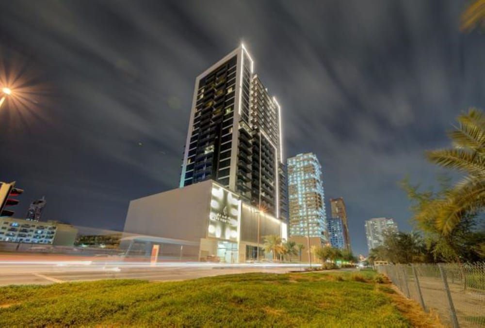 undefined Elegant Fully Furnished Studio-Park View 3